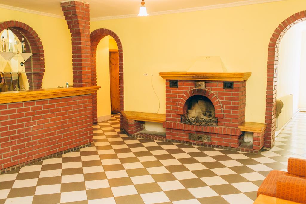 Berizka Otel Perechin Dış mekan fotoğraf